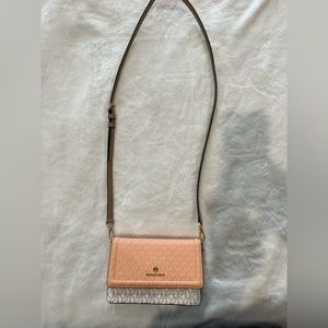 Jet Set Small Logo Smartphone Convertible Crossbody Bag